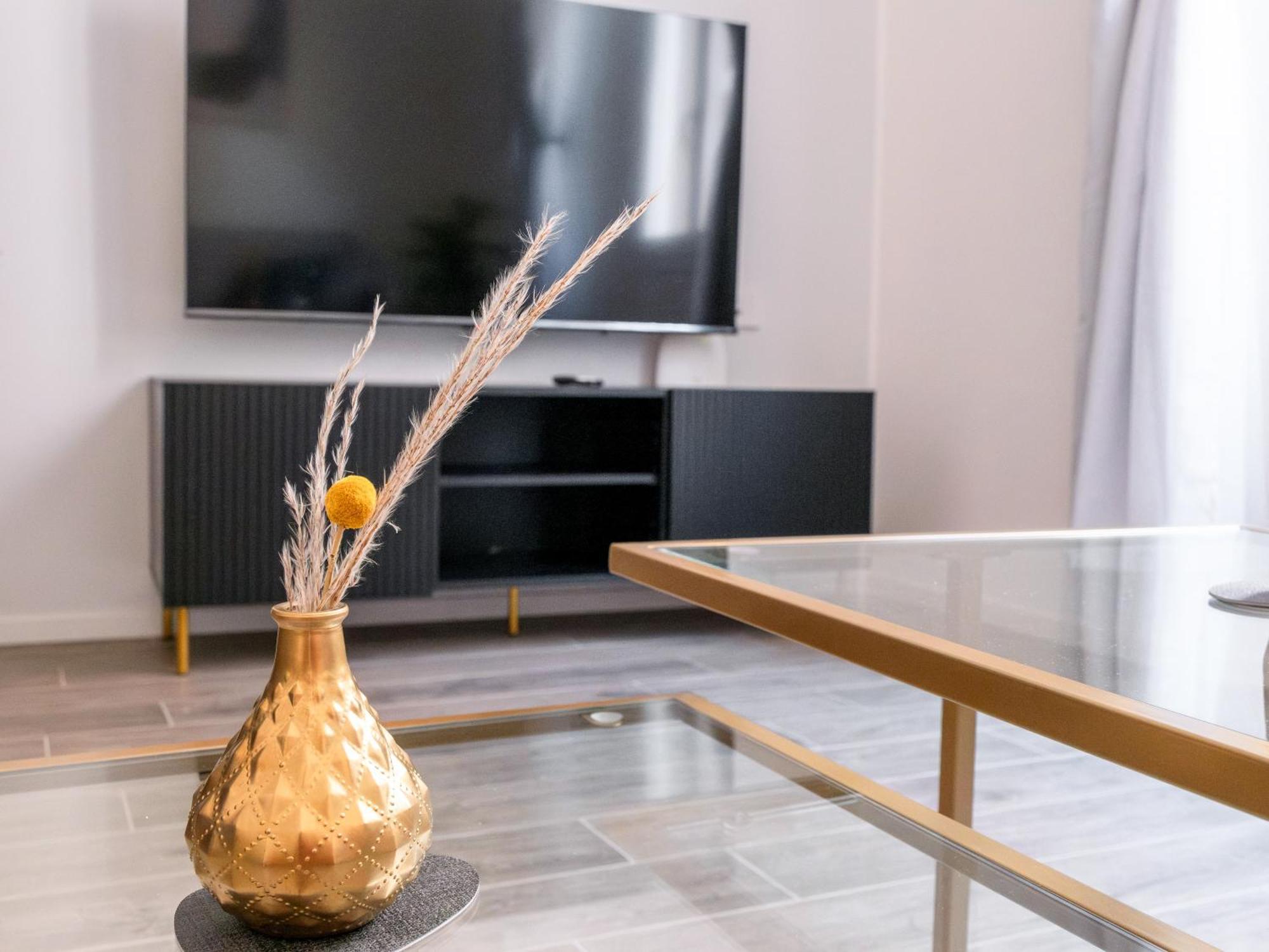 Ginevra Suite Болоня Екстериор снимка